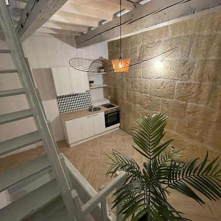 Greenery Apartment Meynes Екстер'єр фото