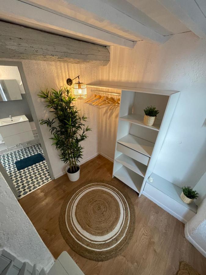 Greenery Apartment Meynes Екстер'єр фото